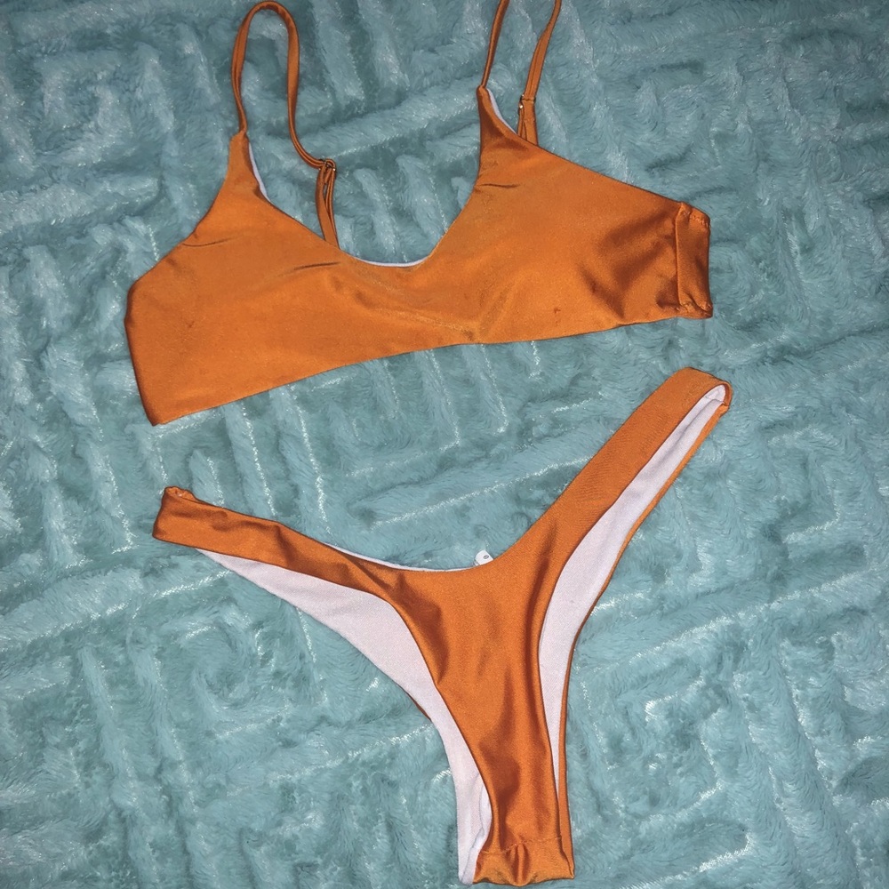 Bundle Only! Basic Cheeky Bikini - Picture 4 of 4